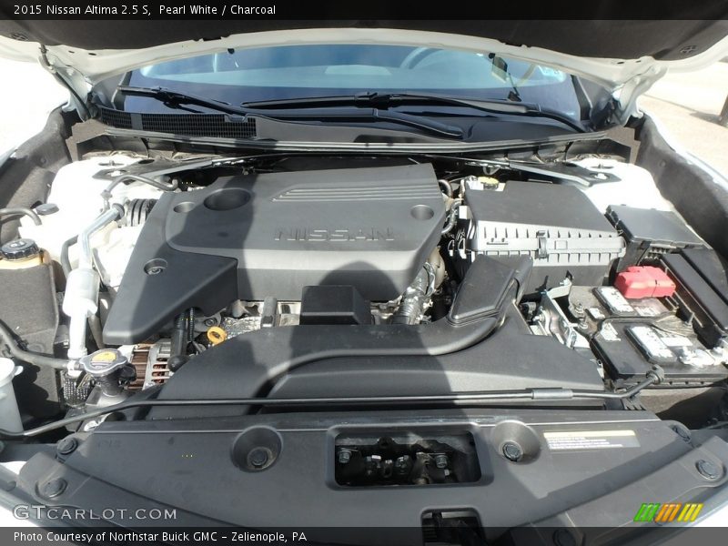 Pearl White / Charcoal 2015 Nissan Altima 2.5 S