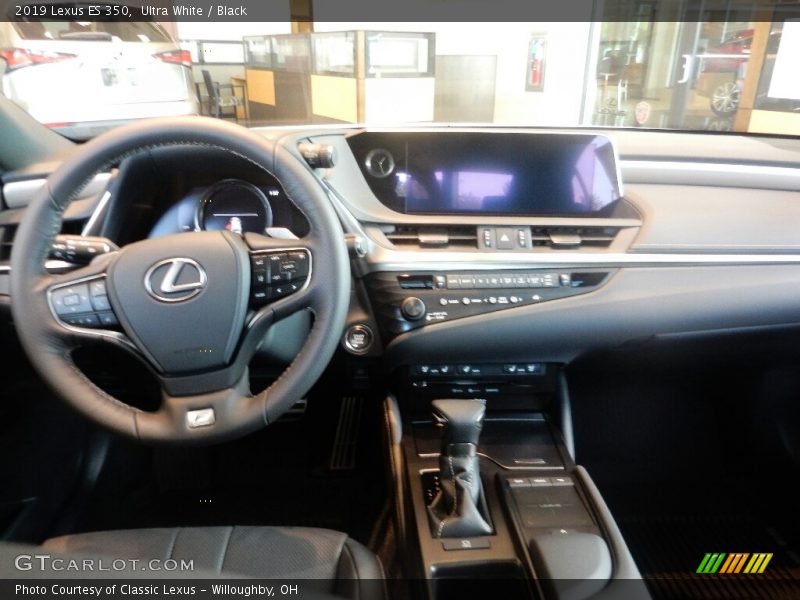 Ultra White / Black 2019 Lexus ES 350