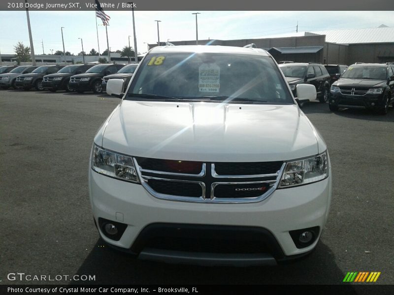 Vice White / Black 2018 Dodge Journey SXT