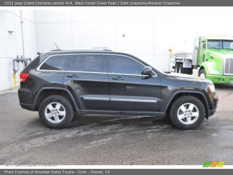 Black Forest Green Pearl / Dark Graystone/Medium Graystone 2013 Jeep Grand Cherokee Laredo 4x4