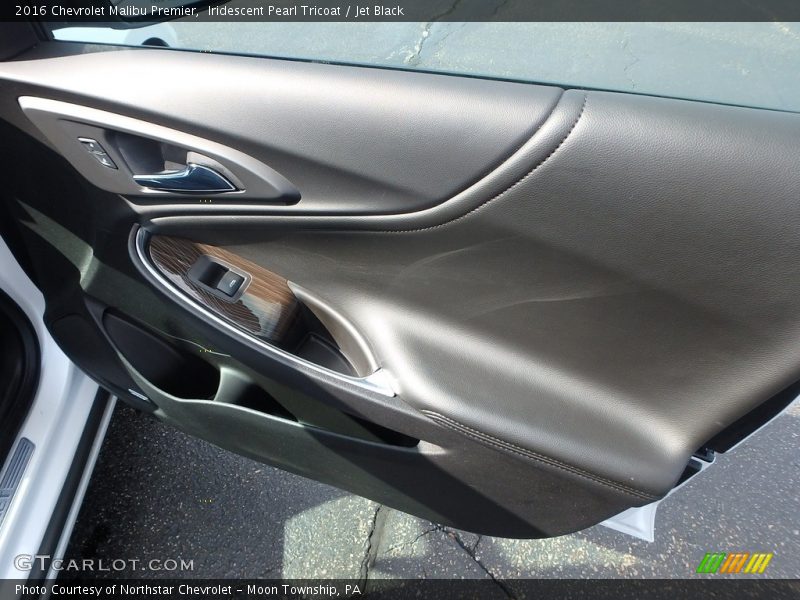 Iridescent Pearl Tricoat / Jet Black 2016 Chevrolet Malibu Premier