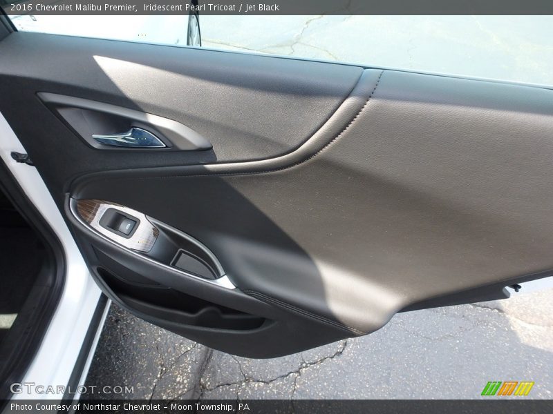 Iridescent Pearl Tricoat / Jet Black 2016 Chevrolet Malibu Premier