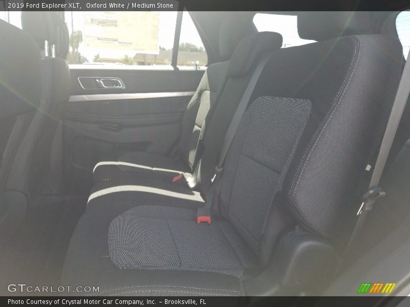Oxford White / Medium Stone 2019 Ford Explorer XLT