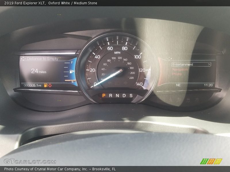 Oxford White / Medium Stone 2019 Ford Explorer XLT