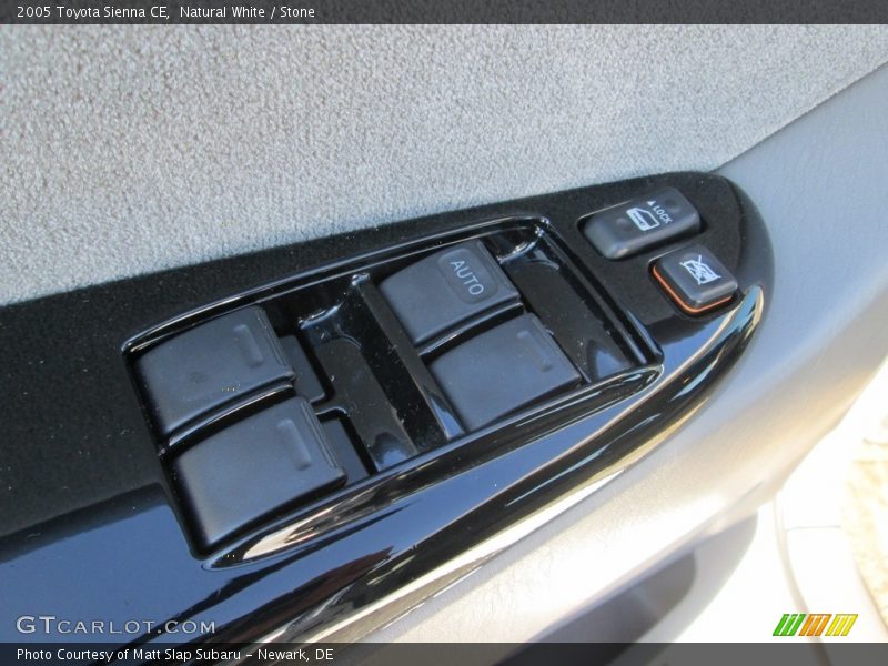 Natural White / Stone 2005 Toyota Sienna CE