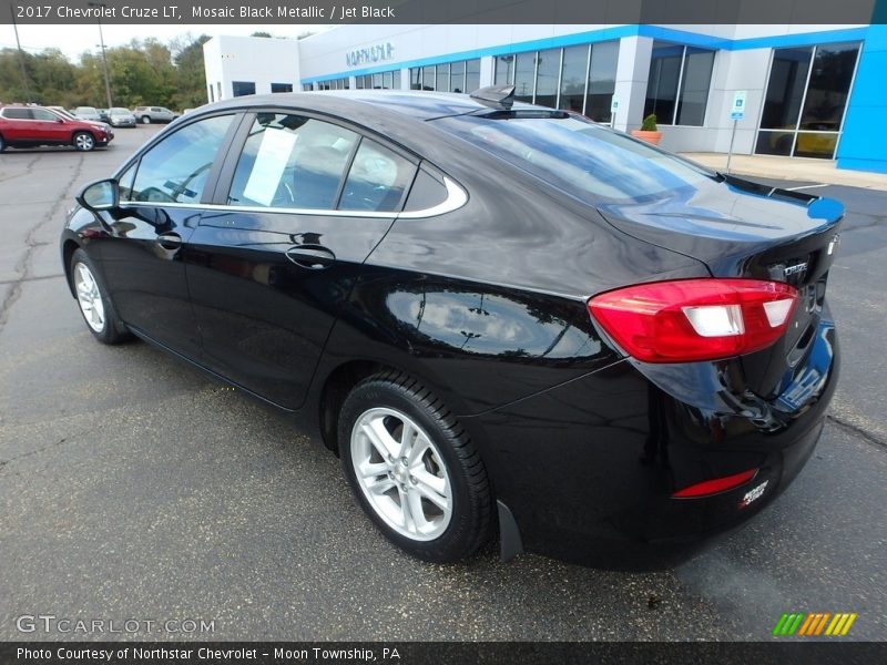 Mosaic Black Metallic / Jet Black 2017 Chevrolet Cruze LT