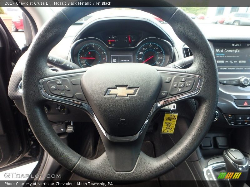 Mosaic Black Metallic / Jet Black 2017 Chevrolet Cruze LT