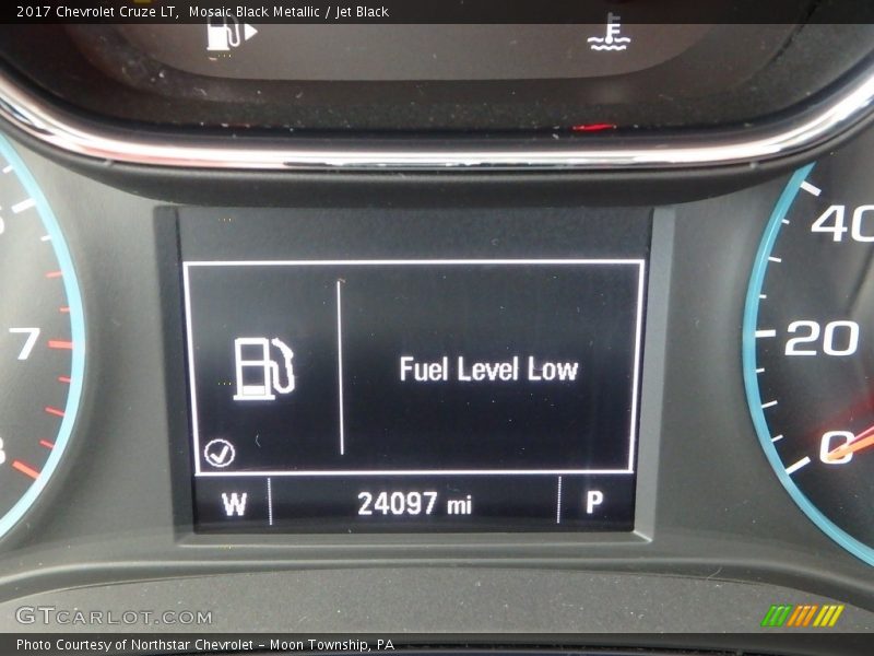 Mosaic Black Metallic / Jet Black 2017 Chevrolet Cruze LT