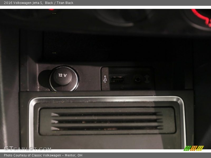 Black / Titan Black 2016 Volkswagen Jetta S