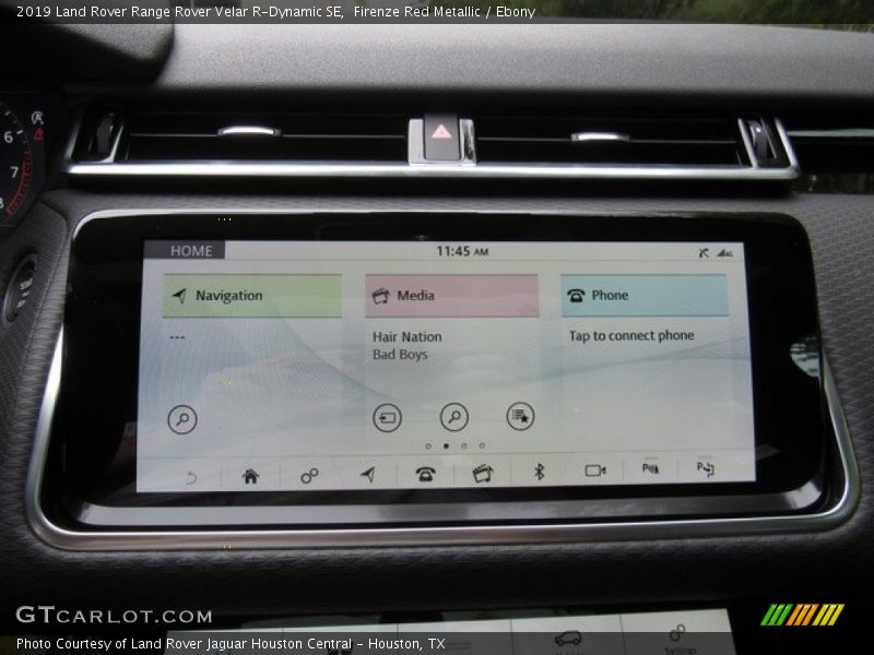 Controls of 2019 Range Rover Velar R-Dynamic SE