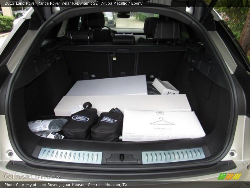  2019 Range Rover Velar R-Dynamic SE Trunk