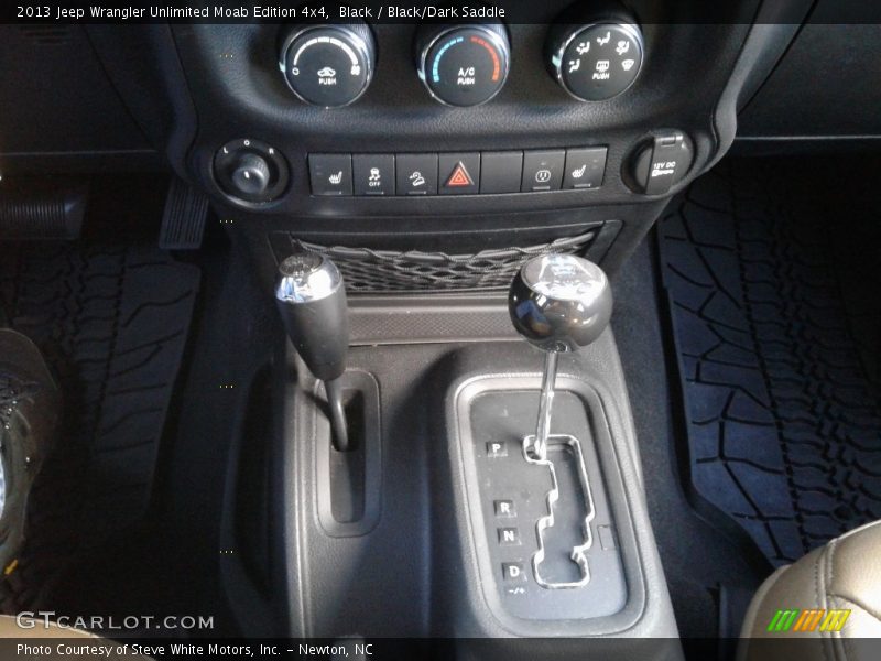 Black / Black/Dark Saddle 2013 Jeep Wrangler Unlimited Moab Edition 4x4