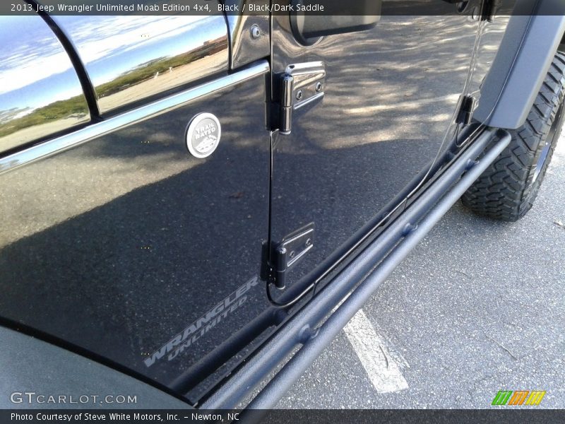 Black / Black/Dark Saddle 2013 Jeep Wrangler Unlimited Moab Edition 4x4