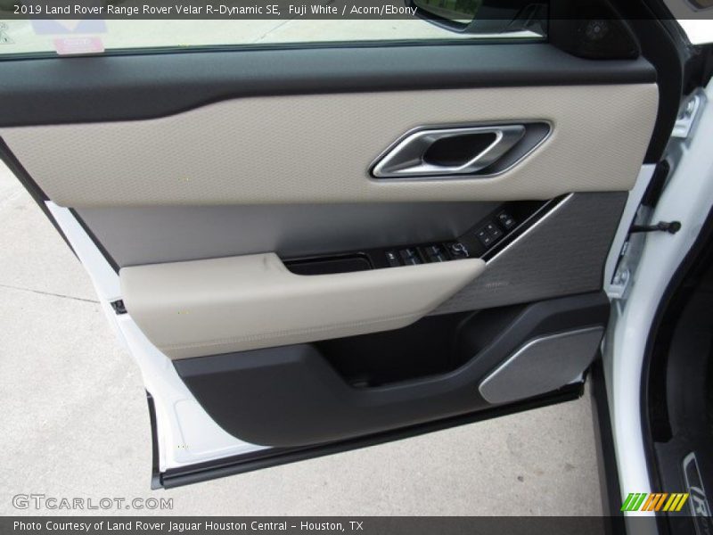 Door Panel of 2019 Range Rover Velar R-Dynamic SE