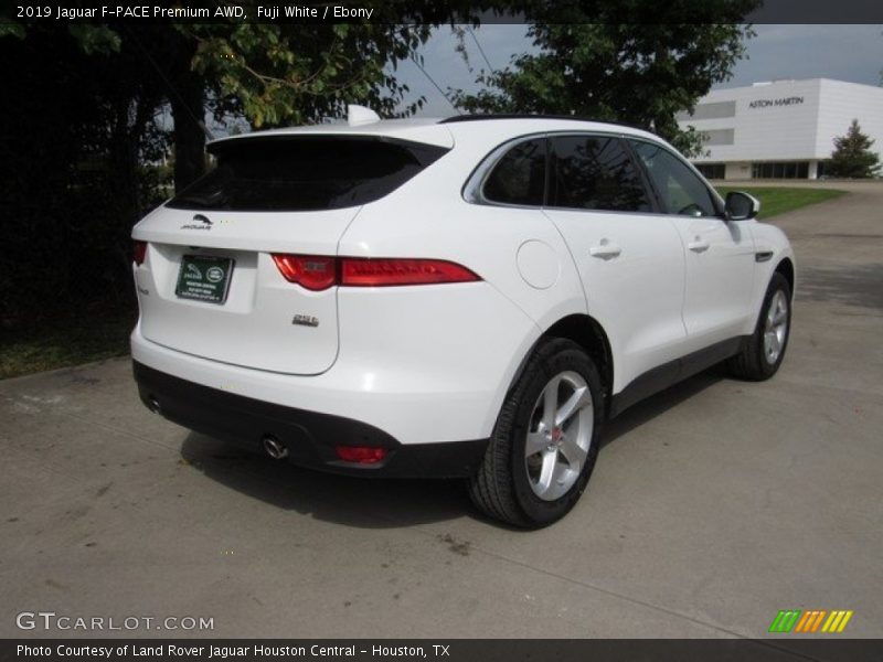 Fuji White / Ebony 2019 Jaguar F-PACE Premium AWD