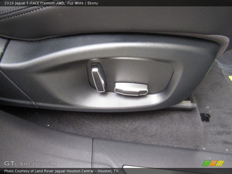 Fuji White / Ebony 2019 Jaguar F-PACE Premium AWD