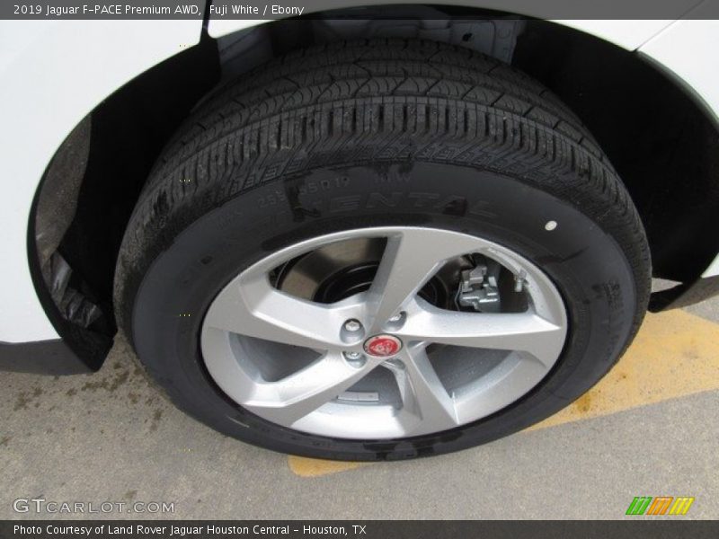 Fuji White / Ebony 2019 Jaguar F-PACE Premium AWD