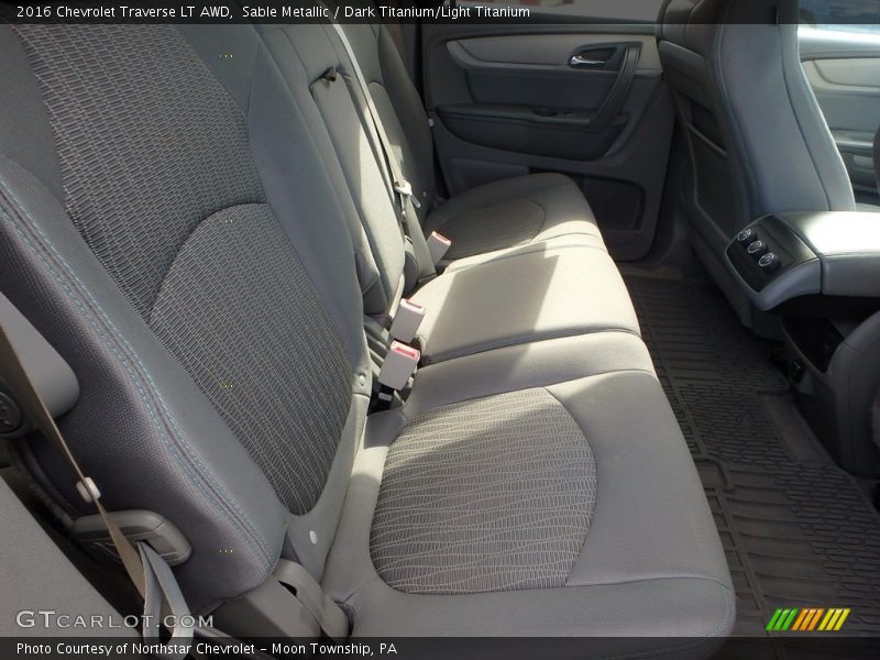 Sable Metallic / Dark Titanium/Light Titanium 2016 Chevrolet Traverse LT AWD
