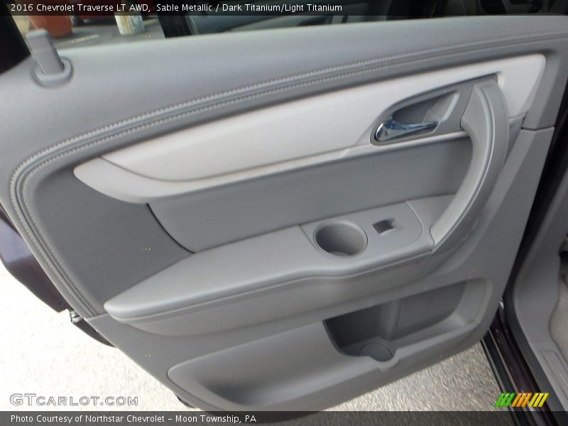 Sable Metallic / Dark Titanium/Light Titanium 2016 Chevrolet Traverse LT AWD