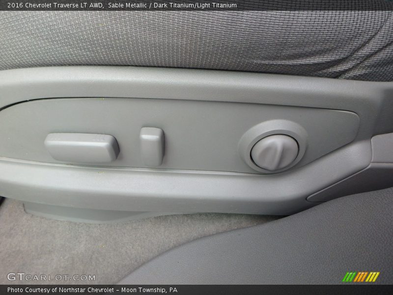 Sable Metallic / Dark Titanium/Light Titanium 2016 Chevrolet Traverse LT AWD