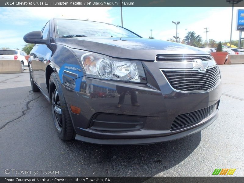 Tungsten Metallic / Jet Black/Medium Titanium 2014 Chevrolet Cruze LS