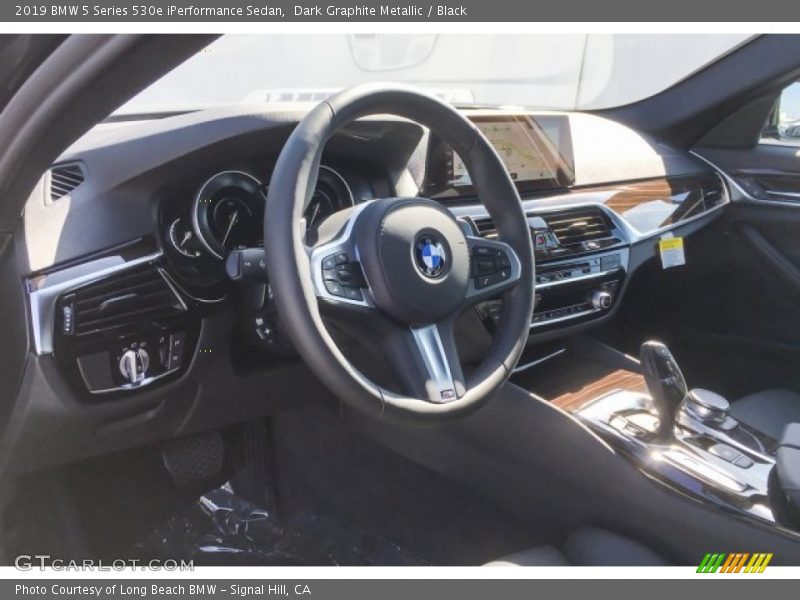 Dark Graphite Metallic / Black 2019 BMW 5 Series 530e iPerformance Sedan