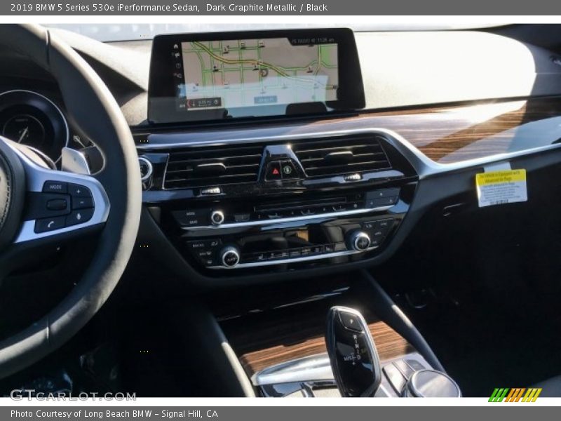 Dark Graphite Metallic / Black 2019 BMW 5 Series 530e iPerformance Sedan