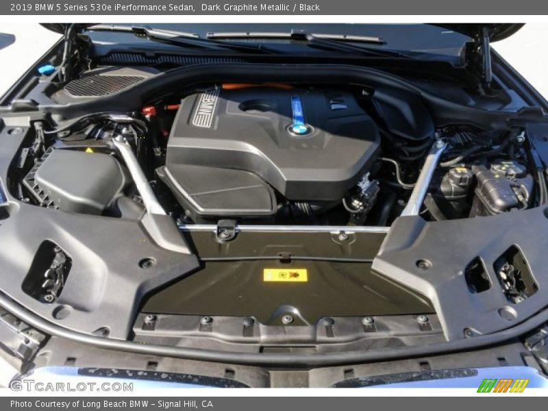 Dark Graphite Metallic / Black 2019 BMW 5 Series 530e iPerformance Sedan