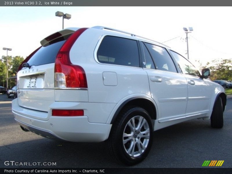 Ice White / Beige 2013 Volvo XC90 3.2