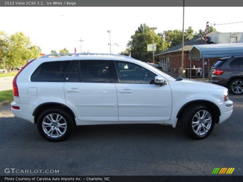 Ice White / Beige 2013 Volvo XC90 3.2
