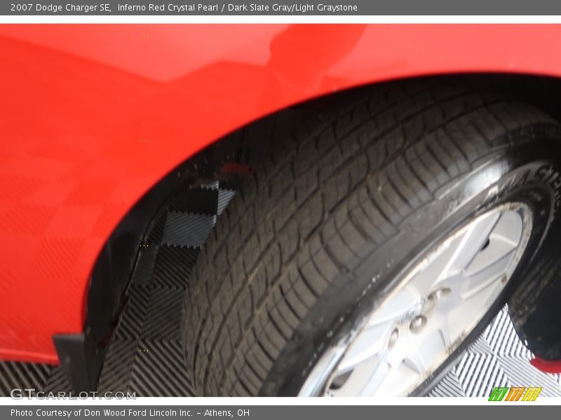 Inferno Red Crystal Pearl / Dark Slate Gray/Light Graystone 2007 Dodge Charger SE