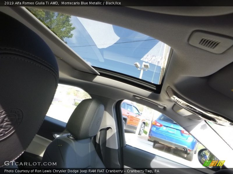Montecarlo Blue Metallic / Black/Ice 2019 Alfa Romeo Giulia Ti AWD