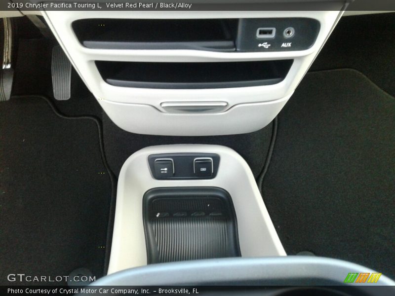 Velvet Red Pearl / Black/Alloy 2019 Chrysler Pacifica Touring L