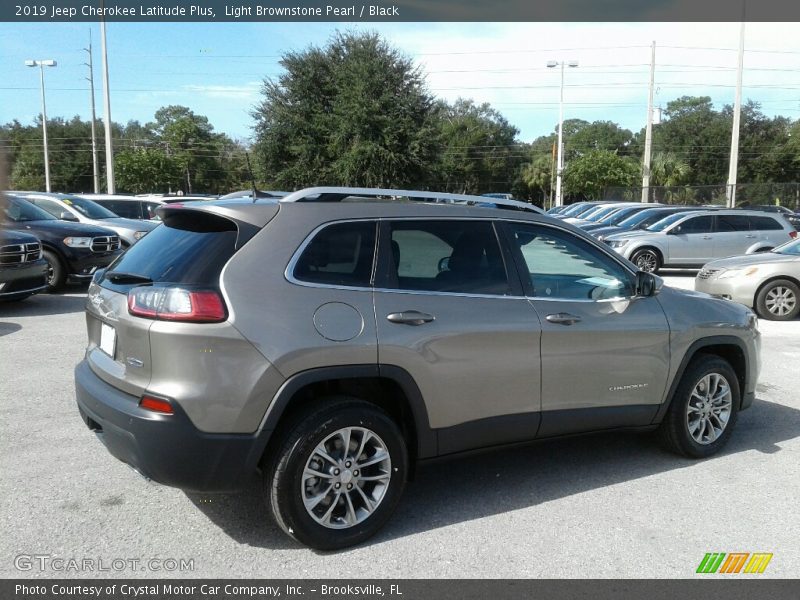 Light Brownstone Pearl / Black 2019 Jeep Cherokee Latitude Plus