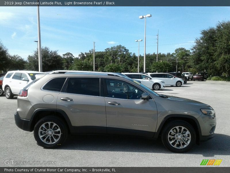 Light Brownstone Pearl / Black 2019 Jeep Cherokee Latitude Plus