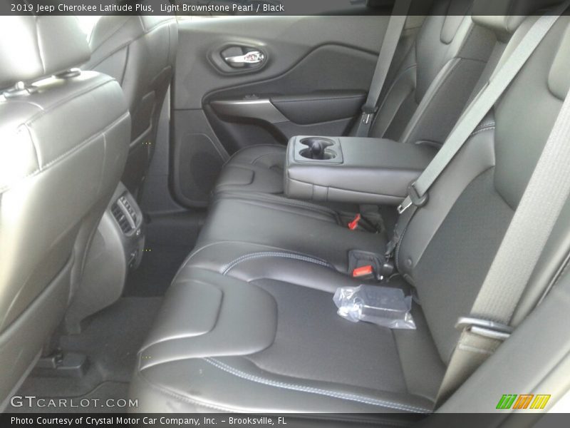 Light Brownstone Pearl / Black 2019 Jeep Cherokee Latitude Plus