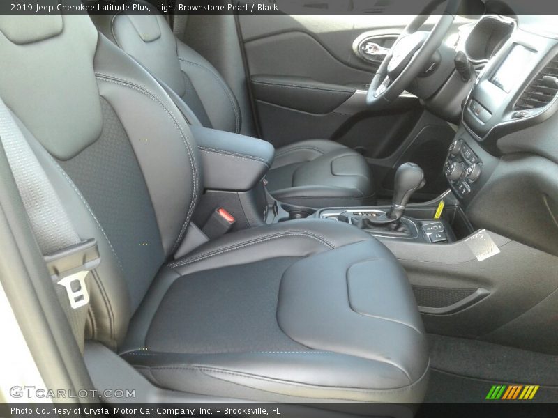 Light Brownstone Pearl / Black 2019 Jeep Cherokee Latitude Plus