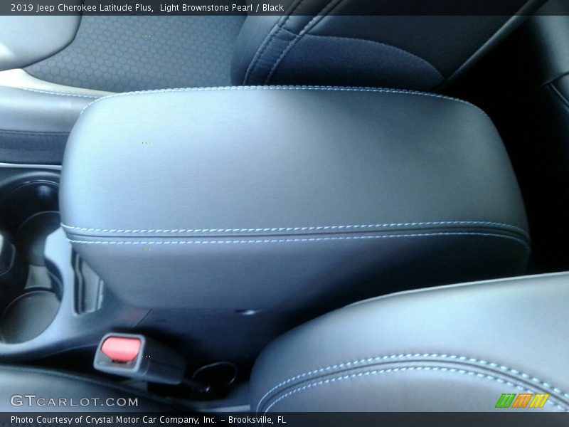 Light Brownstone Pearl / Black 2019 Jeep Cherokee Latitude Plus