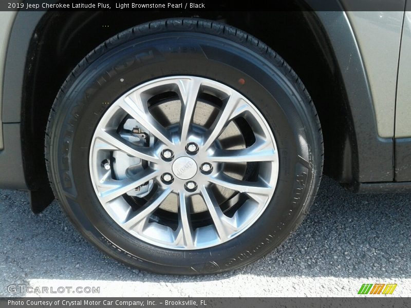 Light Brownstone Pearl / Black 2019 Jeep Cherokee Latitude Plus