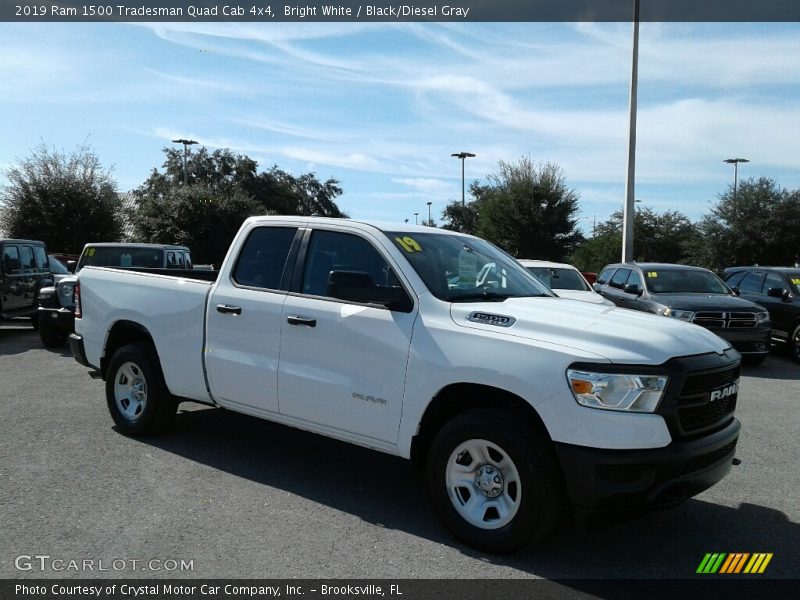 Front 3/4 View of 2019 1500 Tradesman Quad Cab 4x4