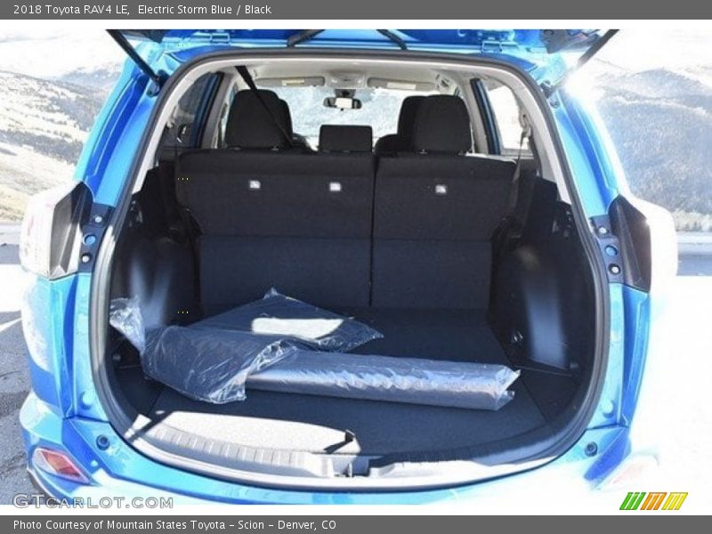 Electric Storm Blue / Black 2018 Toyota RAV4 LE
