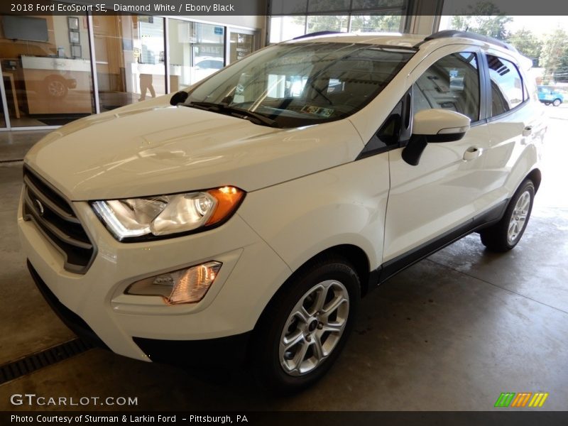 Diamond White / Ebony Black 2018 Ford EcoSport SE