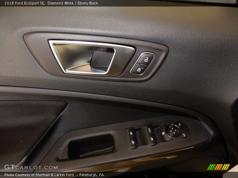 Diamond White / Ebony Black 2018 Ford EcoSport SE
