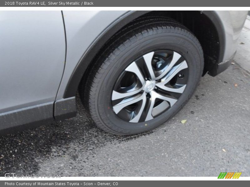 Silver Sky Metallic / Black 2018 Toyota RAV4 LE
