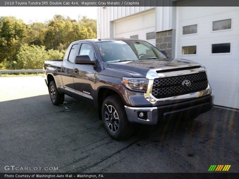 Magnetic Gray Metallic / Graphite 2019 Toyota Tundra SR5 Double Cab 4x4