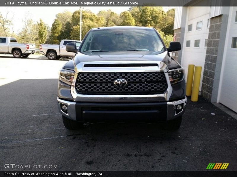 Magnetic Gray Metallic / Graphite 2019 Toyota Tundra SR5 Double Cab 4x4