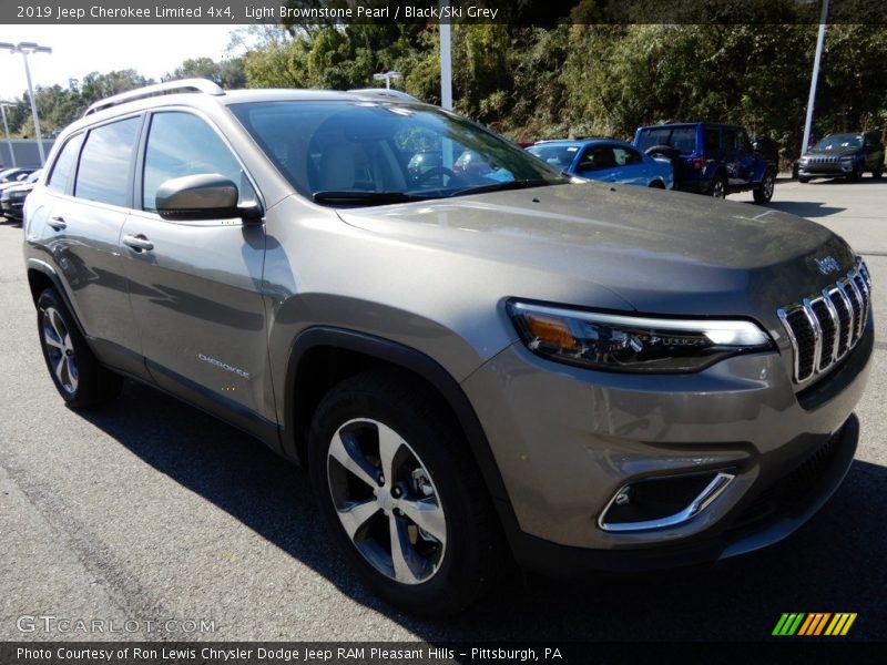 Light Brownstone Pearl / Black/Ski Grey 2019 Jeep Cherokee Limited 4x4