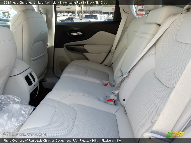 Light Brownstone Pearl / Black/Ski Grey 2019 Jeep Cherokee Limited 4x4