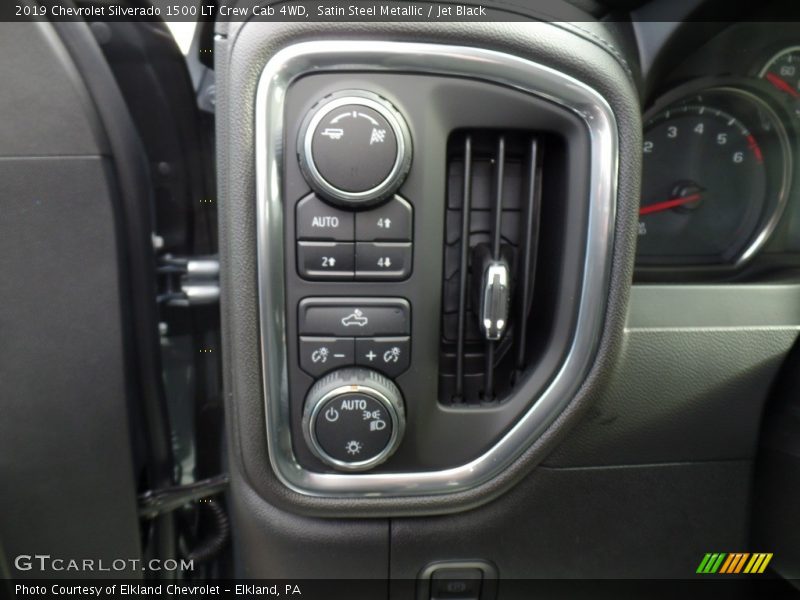 Satin Steel Metallic / Jet Black 2019 Chevrolet Silverado 1500 LT Crew Cab 4WD