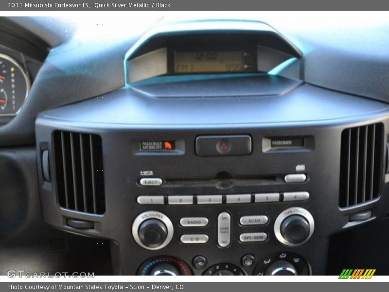 Quick Silver Metallic / Black 2011 Mitsubishi Endeavor LS